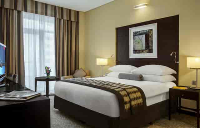 Oak Meeting Room 2: Upscale, quiet workspace in TIME Oak Hotel for business conferences and events.