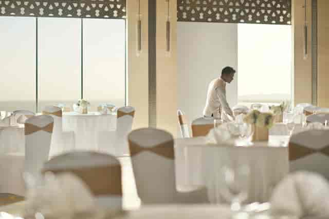 Lateen meeting room with floor-to-ceiling windows for professional corporate event and gala venue.