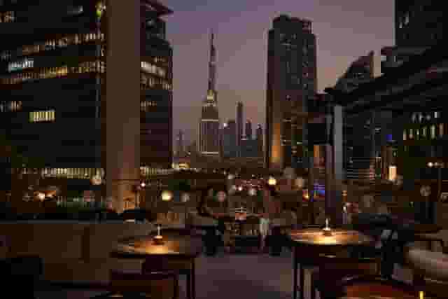 Luna Sky Bar