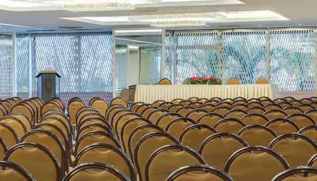 Theater-style seating at Foyer Olympia, Divani Caravel Hotel for corporate events and presentations.