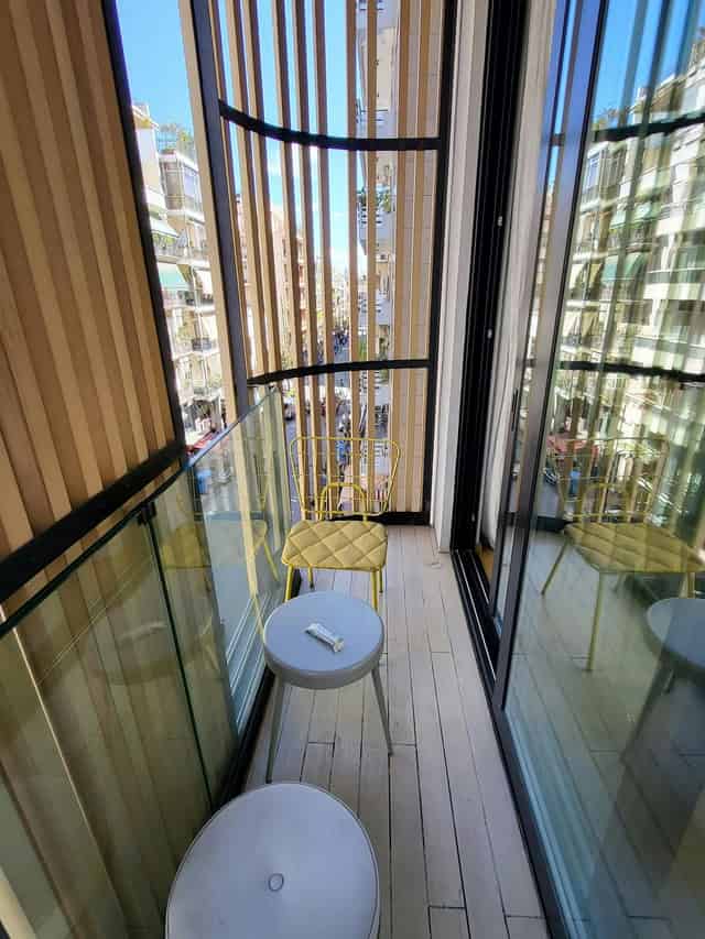 Boulevard Room