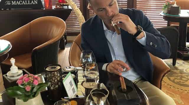 Alexander's Cigar Lounge