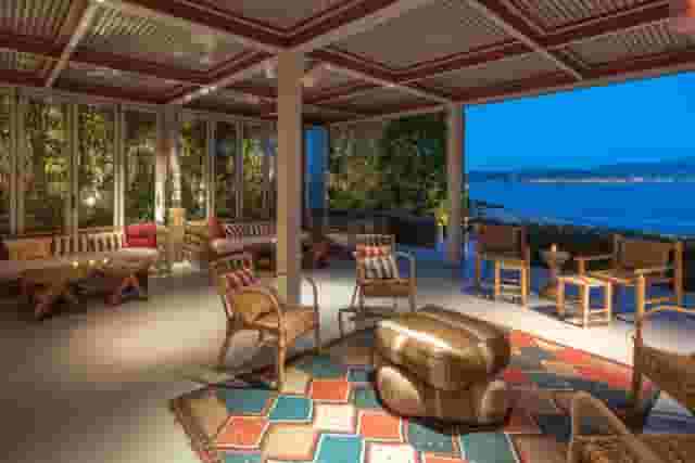 C Lounge