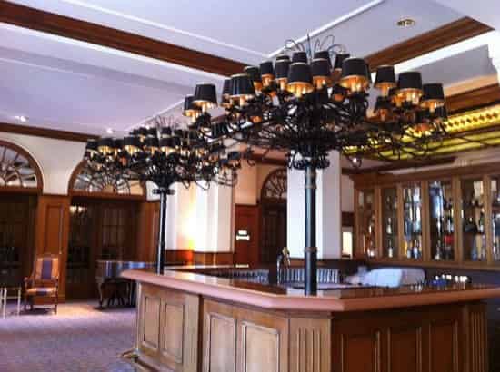 bar
