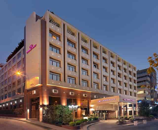 Crowne Plaza Athens conference center: professional corporate event venue for business meetings.
