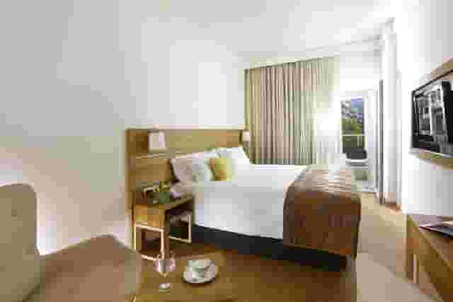 Syrene II