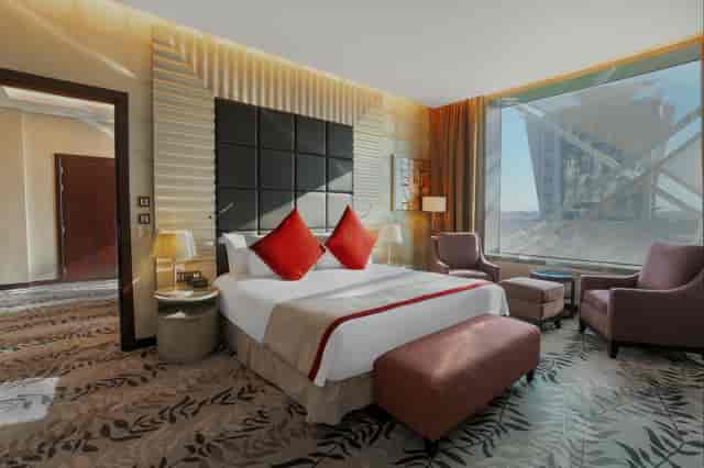 Siwar Hall executive suite at Crowne Plaza Riyadh RDC, ideal for VIP business meetings and events.