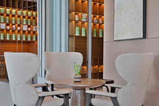 JW Marriott Riyadh breakout space with ergonomic seating for luxury corporate networking events.