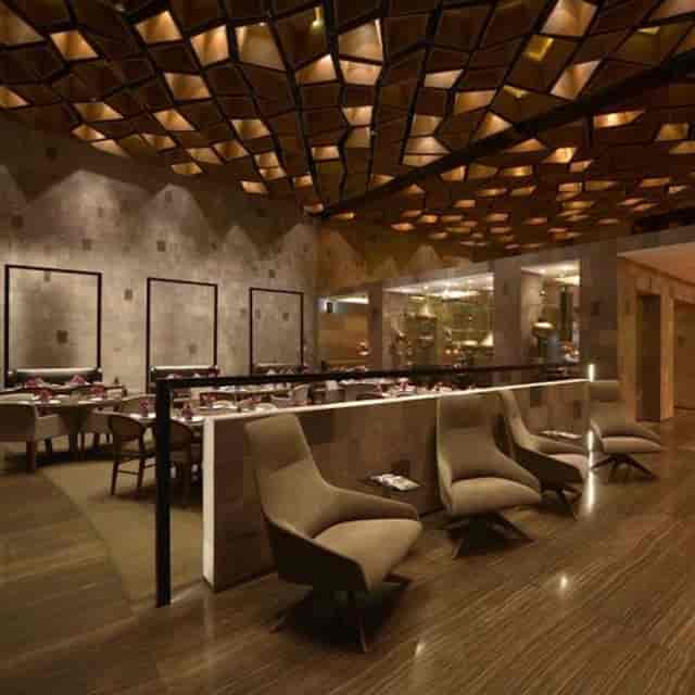 Elegant Teatro event venue with modular lounge seating for VIP networking and upscale receptions.
