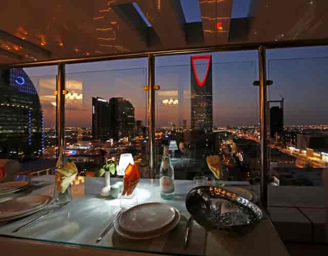 Al Maha Café Riyadh: Sunset skyline view for exclusive executive dining and VIP incentive events.