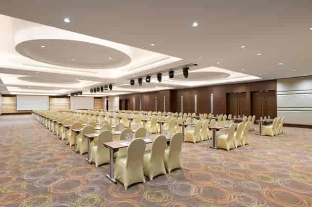 Classroom-style ballroom at Radisson Blu Riyadh for corporate seminars and training conferences.