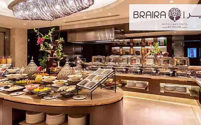 High-end hotel buffet at Braira Al Wizarat for upscale conference lunch and corporate breakfast.