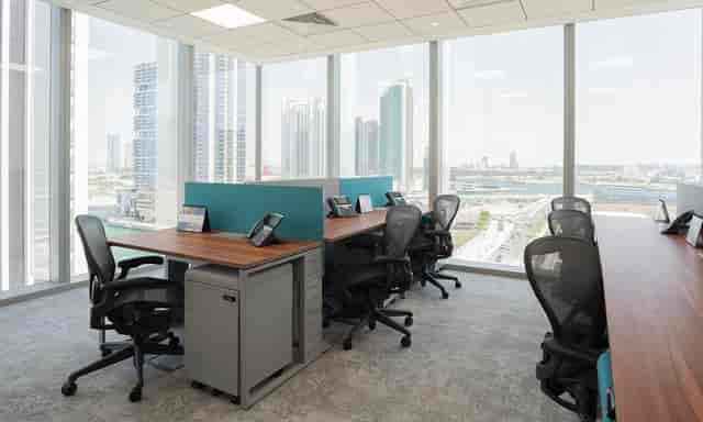 Private office suite in KAFD with city views, perfect for corporate meetings and team planning.