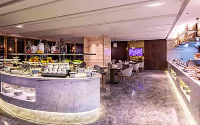 Breakfast Buffet at Braira Al Nakheel ...