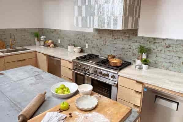 HHS East culinary studio for intimate teambuilding and exclusive chef’s table pop-up events.