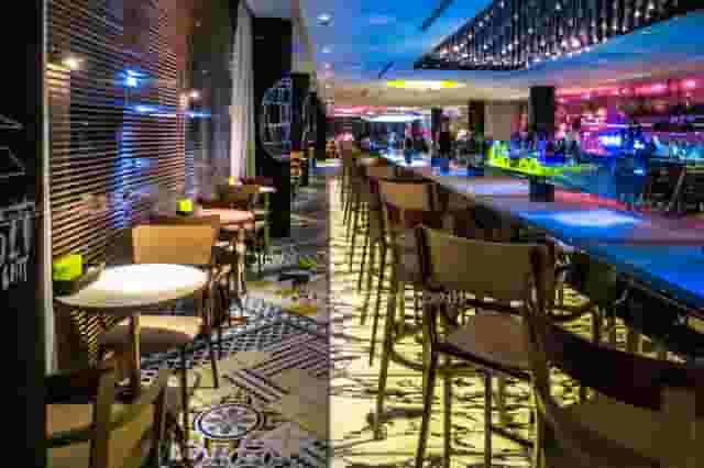 Bar
