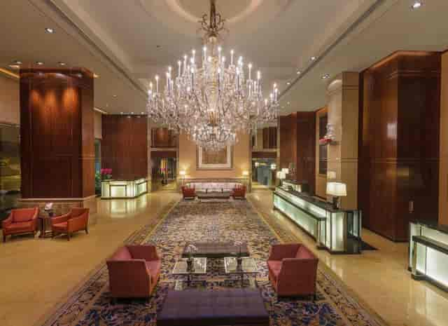Luxury Holiday Inn Singapore Orchard City Centre lobby for corporate events and registration.
