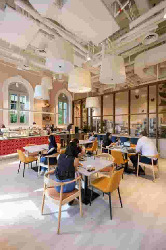 Reunion Social Space