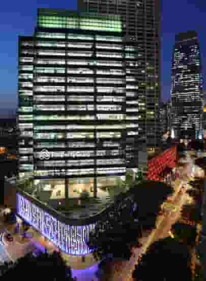 Event plaza