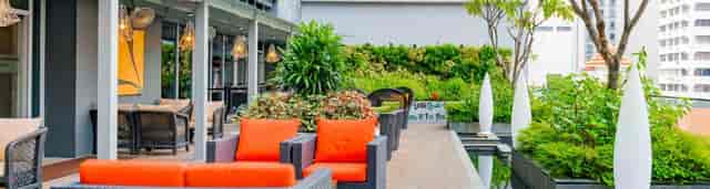 Mercure Singapore Bugis Sky Deck: lounge seating for corporate networking and post-conference events.