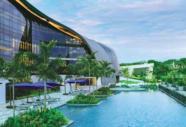 Modern pre-function area at Dusit Thani Singapore for luxury corporate events and gala receptions.
