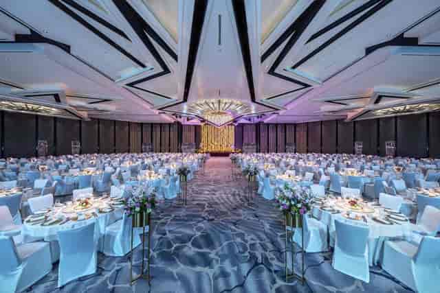 Grand Atrium Ballroom gala venue with architectural ceiling, ideal for awards banquet event space.