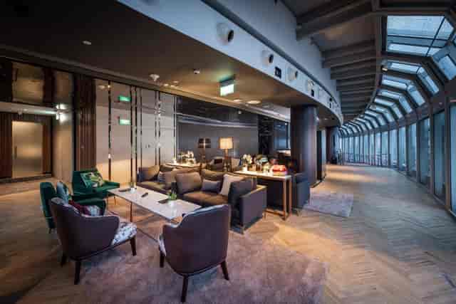 1-Atico Lounge ION Sky: Panoramic VIP networking space for corporate event and executive briefing.