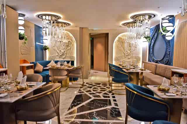 Chef’s Table omakase dining room: luxury private venue for VIP gatherings and networking events.
