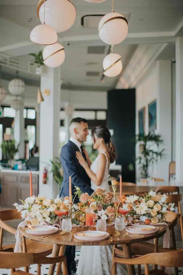 Modern Panamericana event venue with high ceilings for upscale wedding receptions and dinners.
