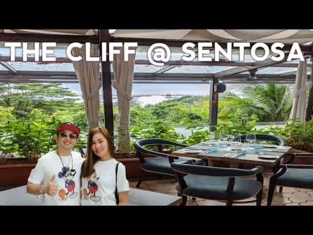 Open-air restaurant at The Cliff, Sentosa, perfect for luxury corporate retreats and gala dinners.