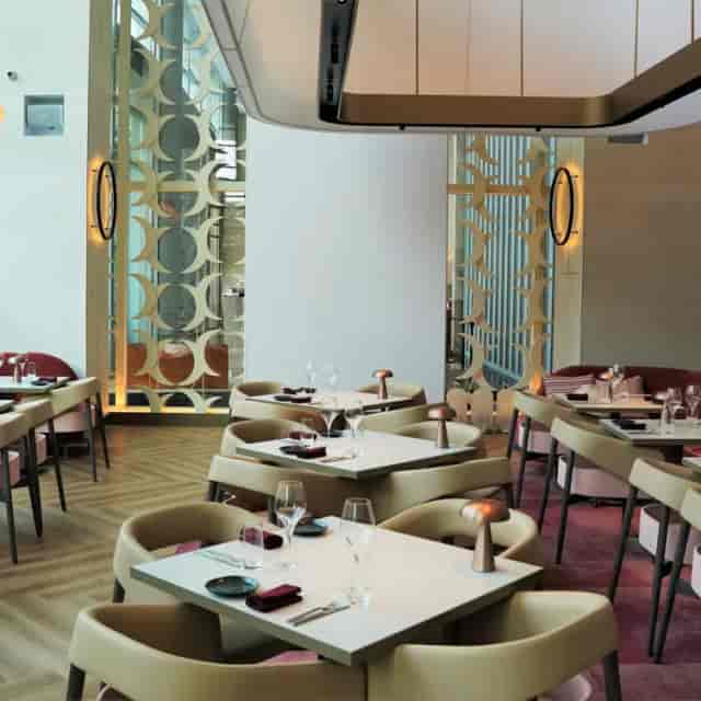Upscale restaurant interior with modular seating for corporate dinners and VIP receptions.