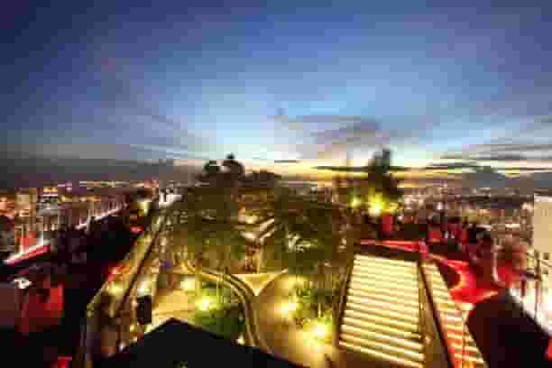 Rooftop Gallery & Bar