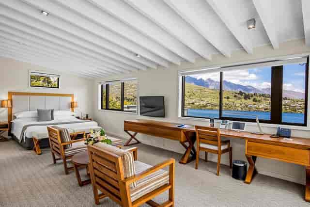 Rees QT Queenstown premium suite with mountain views for executive retreats and luxury travel.