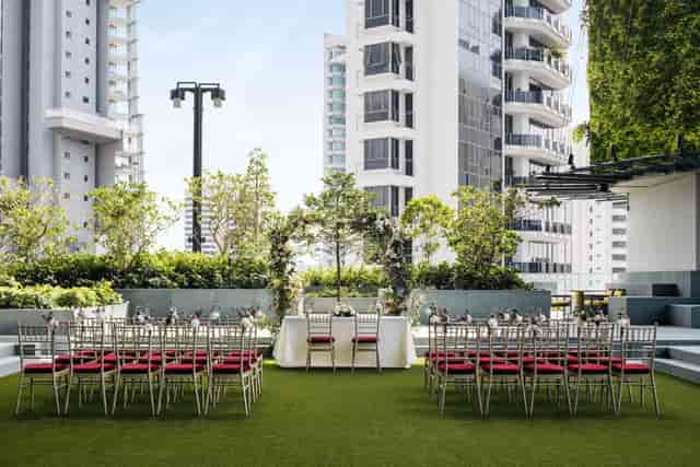 Claymore Ballroom rooftop ceremony venue with Chiavari chairs for weddings and upscale events.