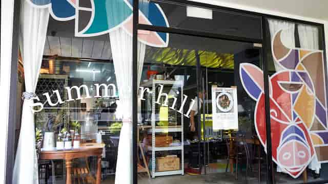 Casual Summer Hill restaurant venue for intimate team breakfast meetings and brainstorming.