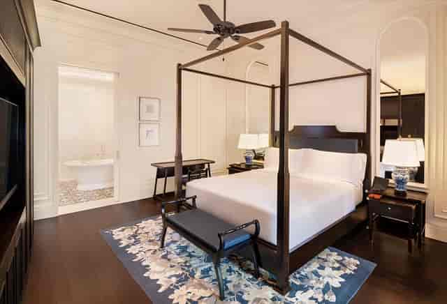 Raffles Hotel Rooms: Pictures & Reviews ...
