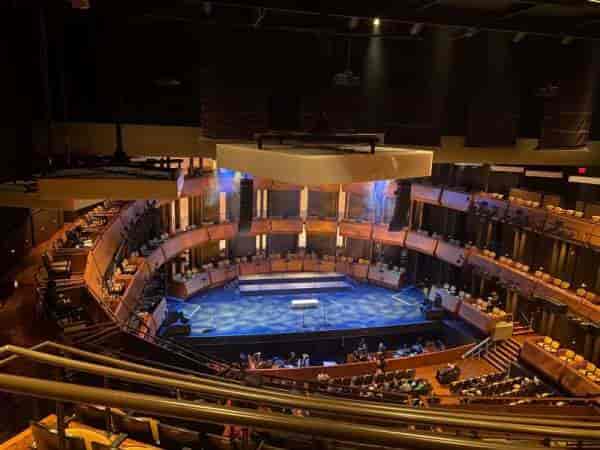 Tiered Rose Theater opera house for professional keynote presentations and corporate events.