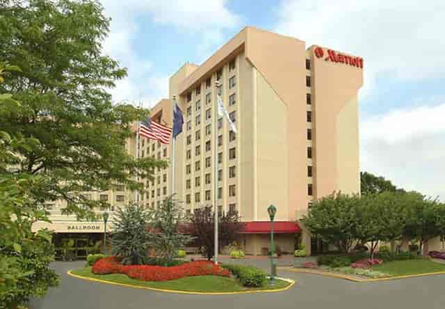 New York LaGuardia Airport Marriott ...