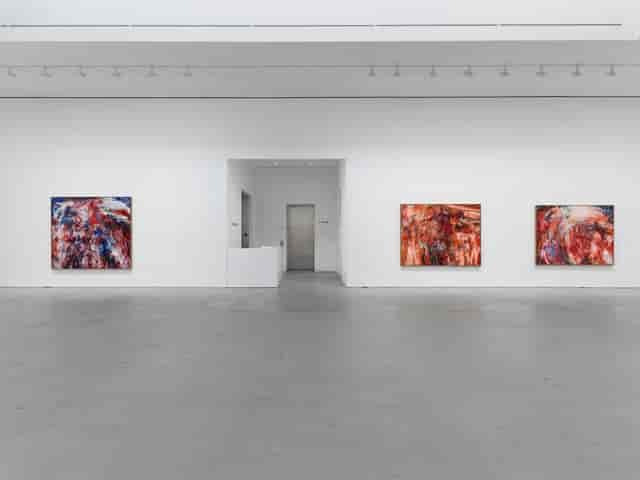 Minimalist art gallery for exclusive cocktail receptions and product launches.
