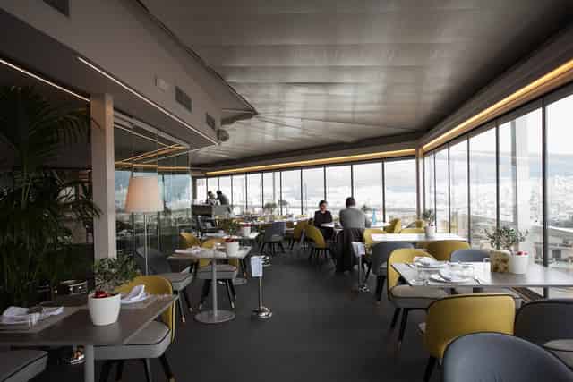 Le Grand Balcon Dining Hall