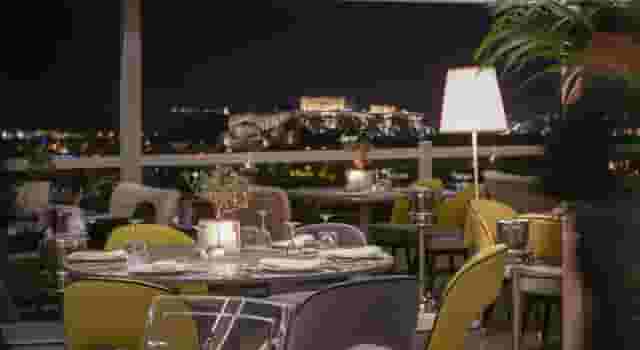Le Grand Balcon Dining Hall