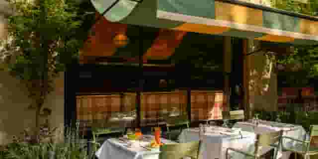 Corner Bar