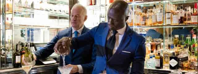 Premium beverage service at Jacques Bar, ideal for VIP receptions and corporate galas.