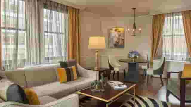 Hollywood Suite