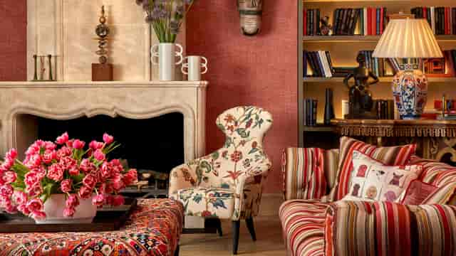 Warren Street Hotel lobby with cozy seating for VIP board meetings and exclusive roundtable events.