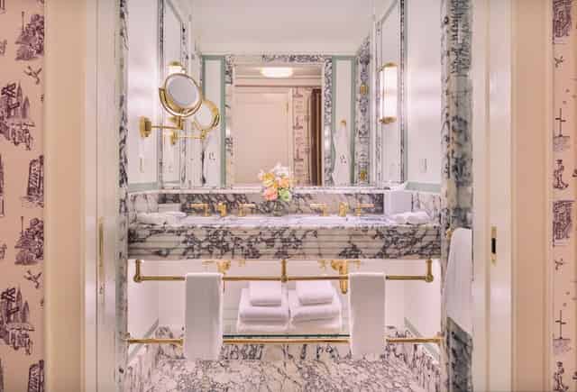 Rooms and Suites