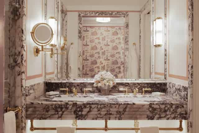 Rooms and Suites