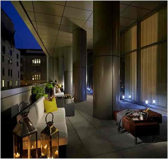 Tribeca Meeting Room: Sophisticated outdoor lounge for luxury VIP receptions and corporate events.