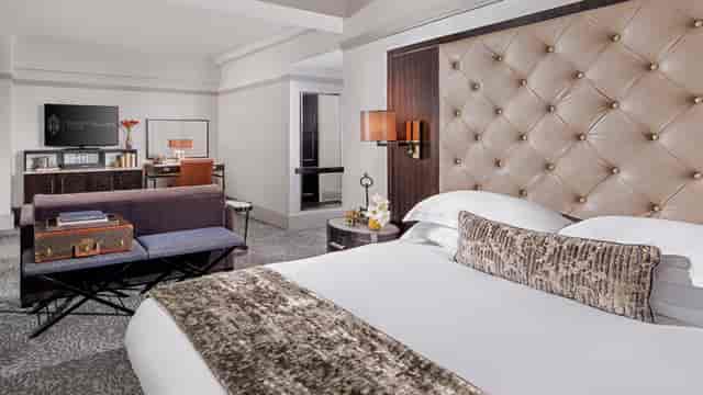Luxury NYC Hotel Rooms & Suites ...