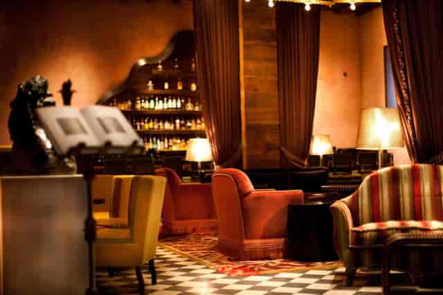 Gramercy Park Hotel VIP lounge for exclusive corporate networking and small-group event receptions.